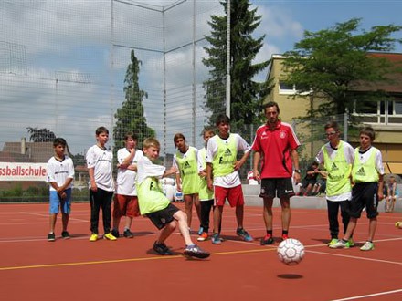 Trainer - Bild 8 Trainer - Bild 8 - Datum: 27.03.2015 - Tags: AKTION FUSSBALLTAG e.V.