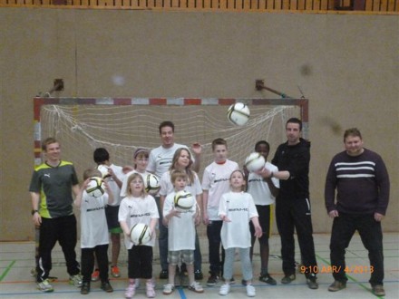 2013-04-04 - 1. AMG-Fußballtag im Bethanien-Kinderdorf in Bergisch Gladbach