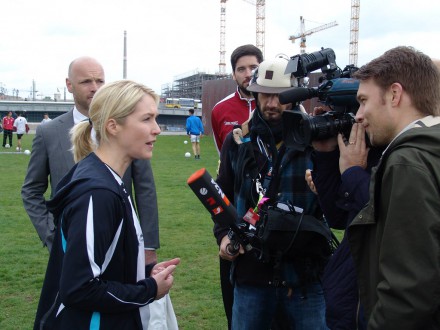 2014-05-05 - Fußballtag in Berlin vor dem Bundestag