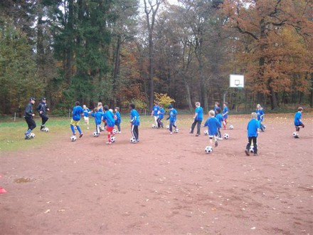 2011-11-07 - Fußballtage beim Bethanien Kinderdorf in Bergisch Gladbach